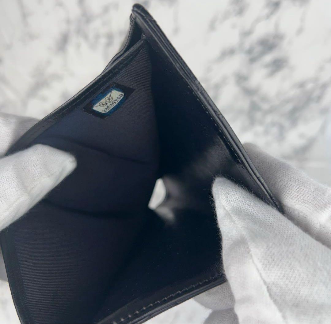 22 CHANEL マトラッセ　ミディアムサイズ　コンパクト　折り財布