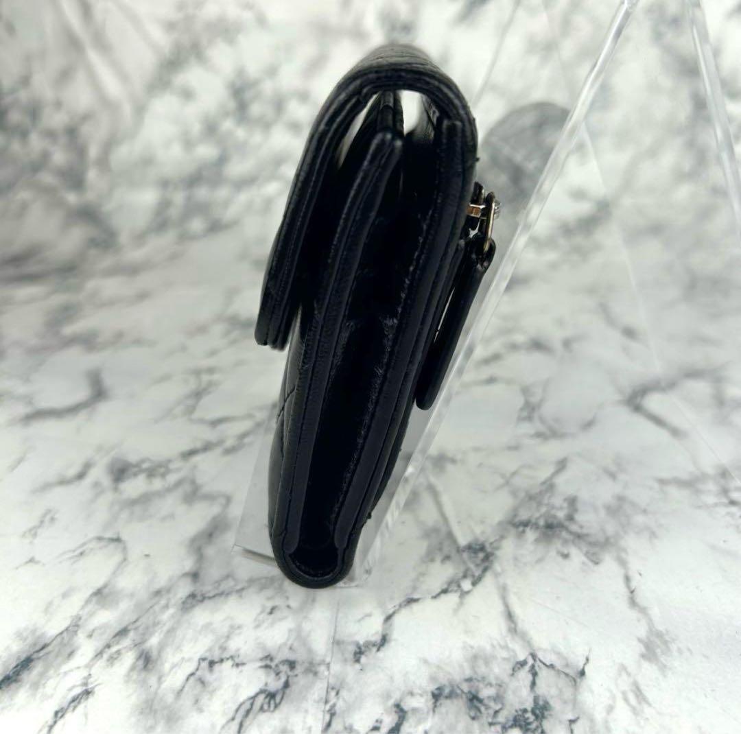 22 CHANEL マトラッセ　ミディアムサイズ　コンパクト　折り財布