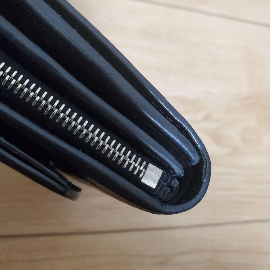 ルイヴィトン イリスコンパクト 黒 マヒナ 2つ折り財布 レディース