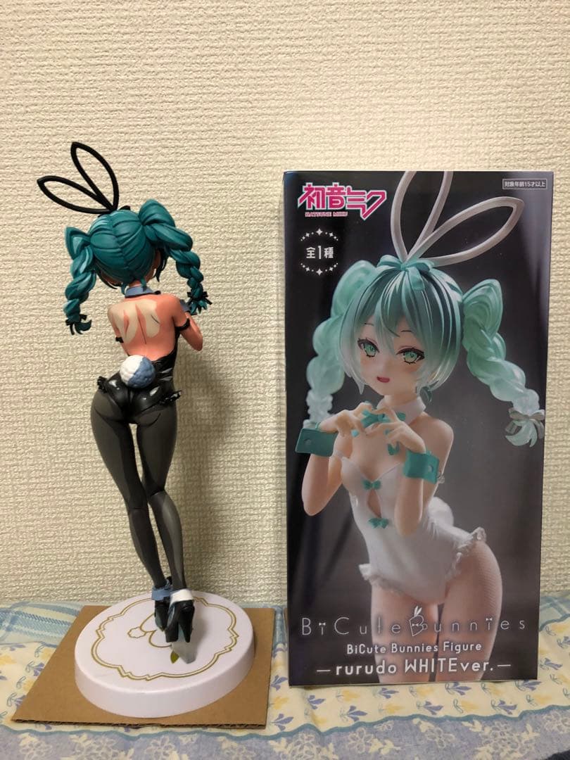 初音ミク　Bi Cute Bunniesフィギュア　リペイント　2次元塗装