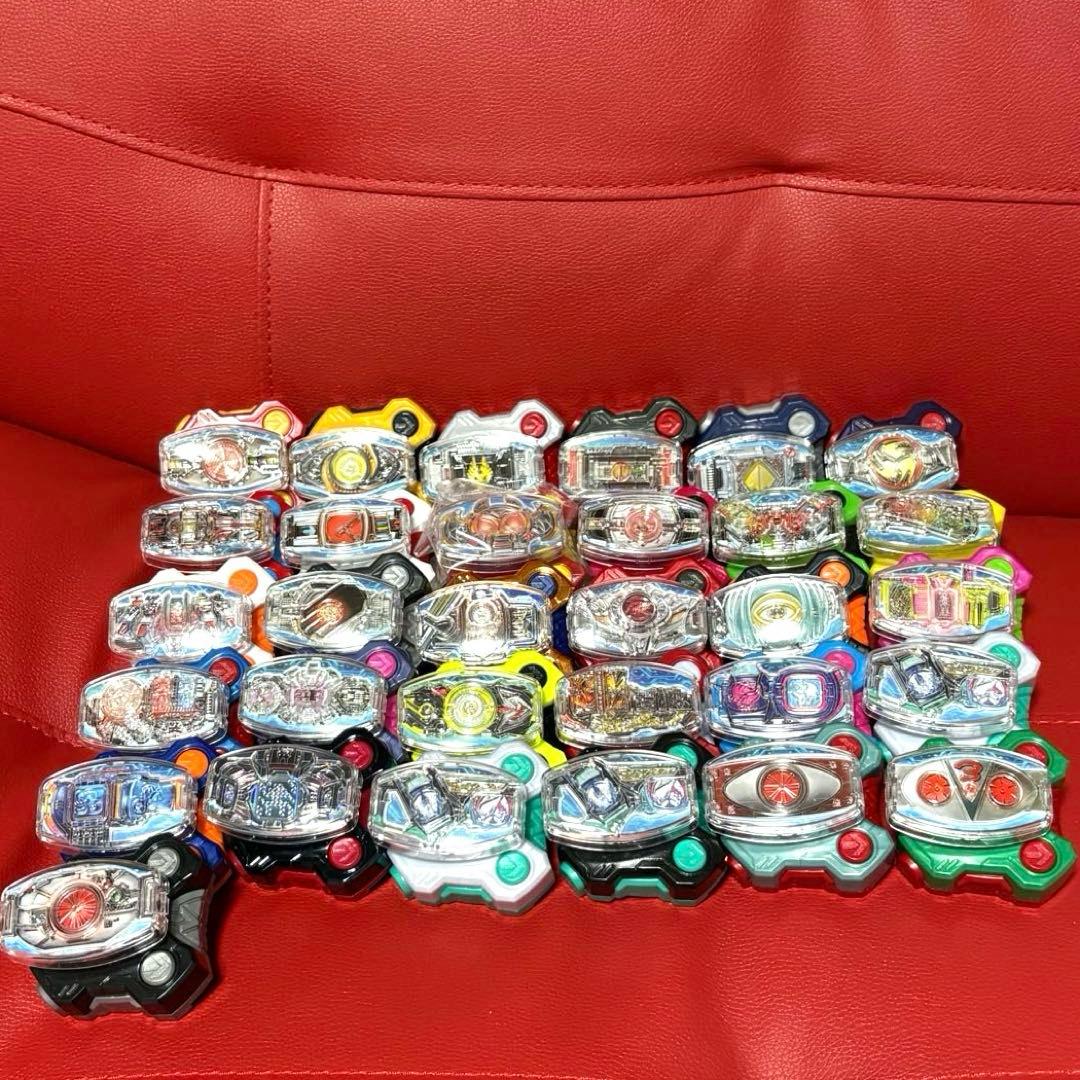 L*z様 【限定品あり】レジェンドレイズバックル 31個 平成 令和＋a