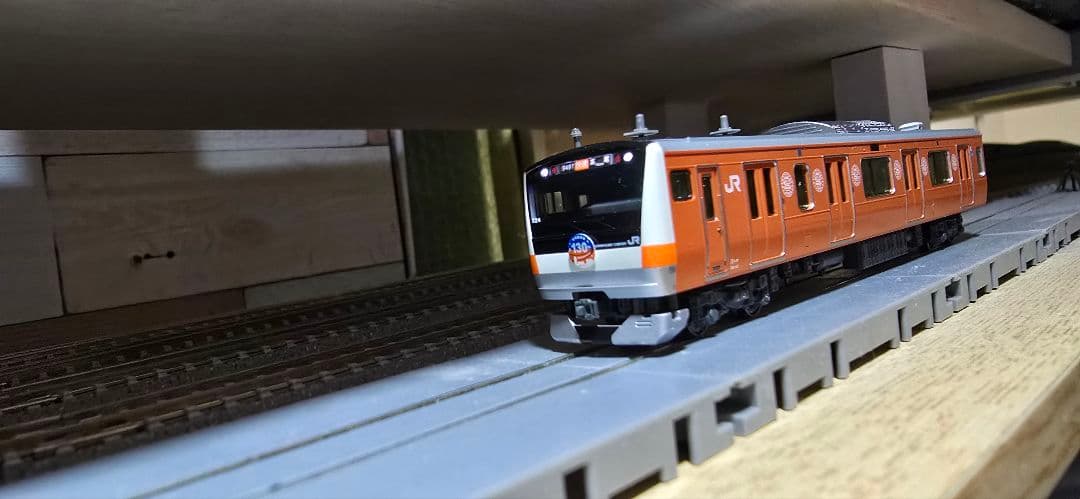 ろ*あ様 <新古品>【KATO 10-1577】E233 中央線 130周年ラッ