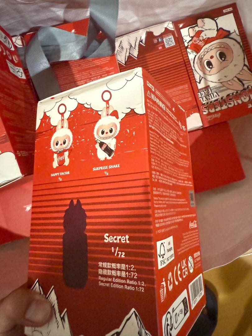 THE MONSTERS LABUBU ぬいぐるみコーラCOCA-COLA開封品