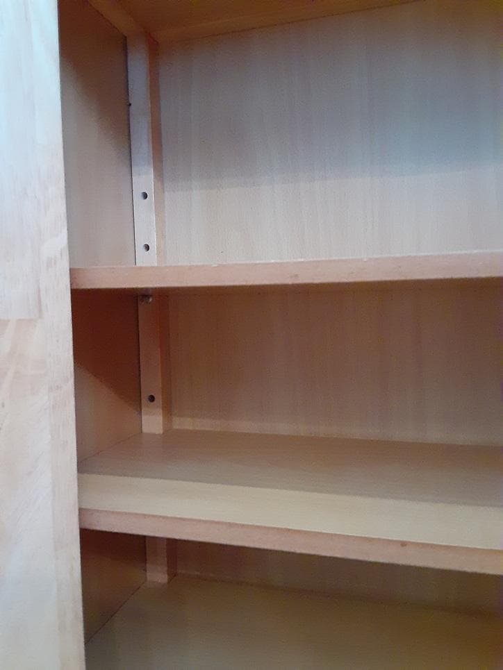 キャビネット　収納棚