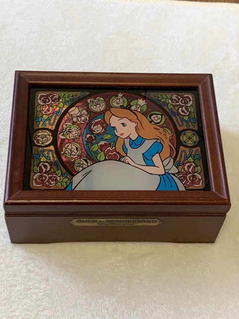 不思議の国のアリスジュエリーボックスオルゴール
