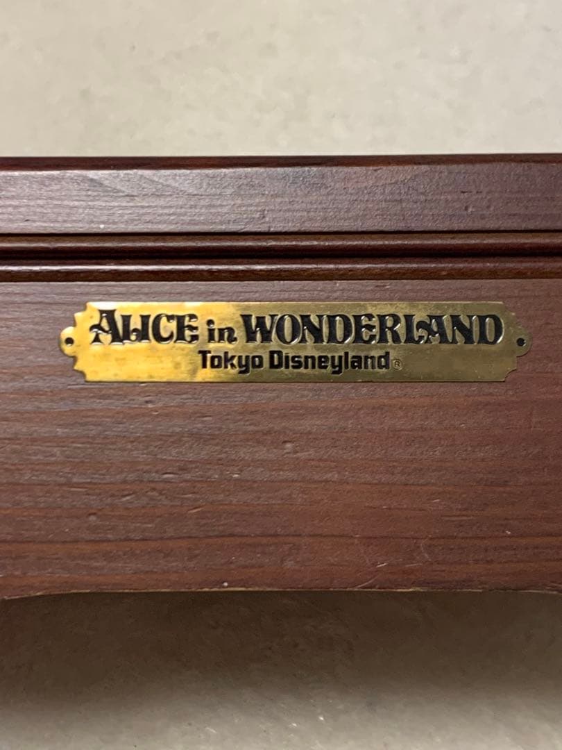 不思議の国のアリスジュエリーボックスオルゴール