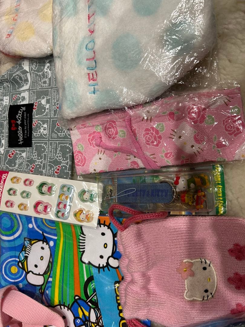 トゥイーティー　キティ　マスコット ストラップスケボー