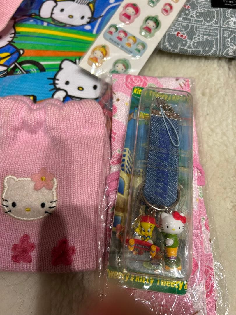 トゥイーティー　キティ　マスコット ストラップスケボー