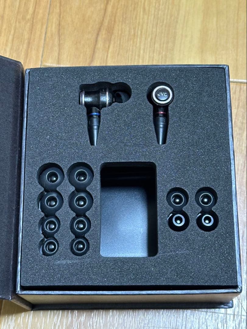 JVC HA-FW01 イヤホン