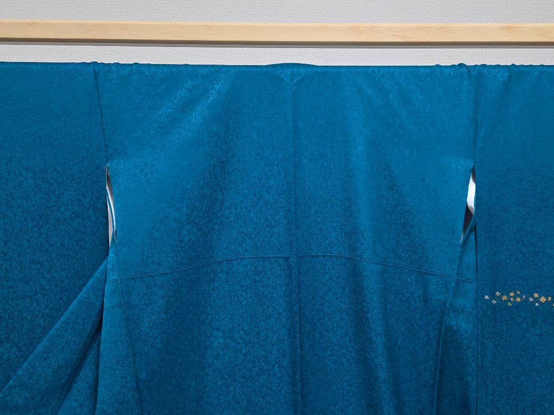 C5◆着物くつろぎ 桜に三日月模様 金銀彩 青緑 袷 正絹 成人式 振袖 着物