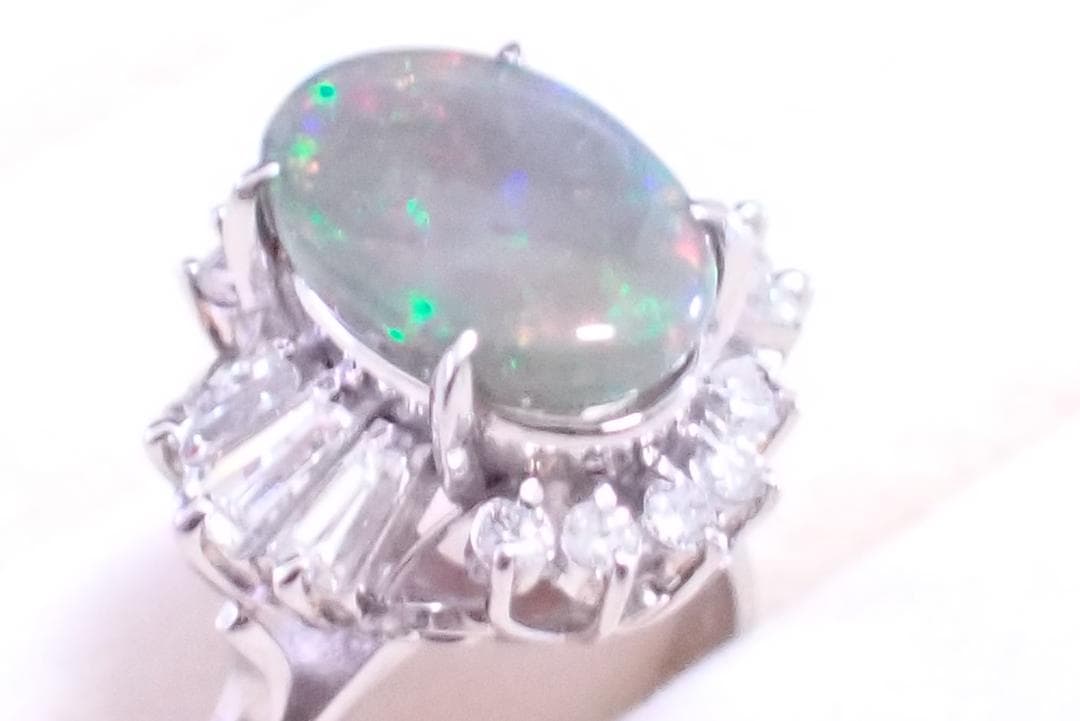 ブラックオパール　指輪　3.06ct　ダイヤ1.06ct　Pt900