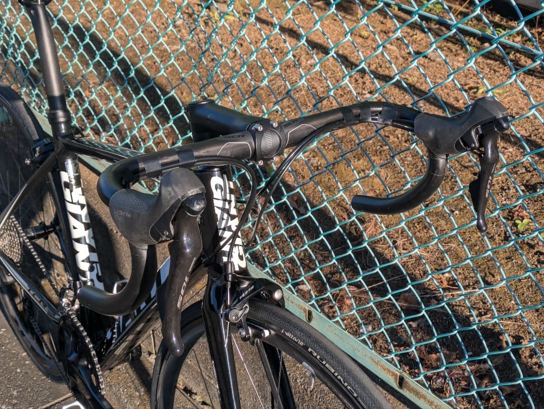 カーボンパーツ多数！Giant TCR