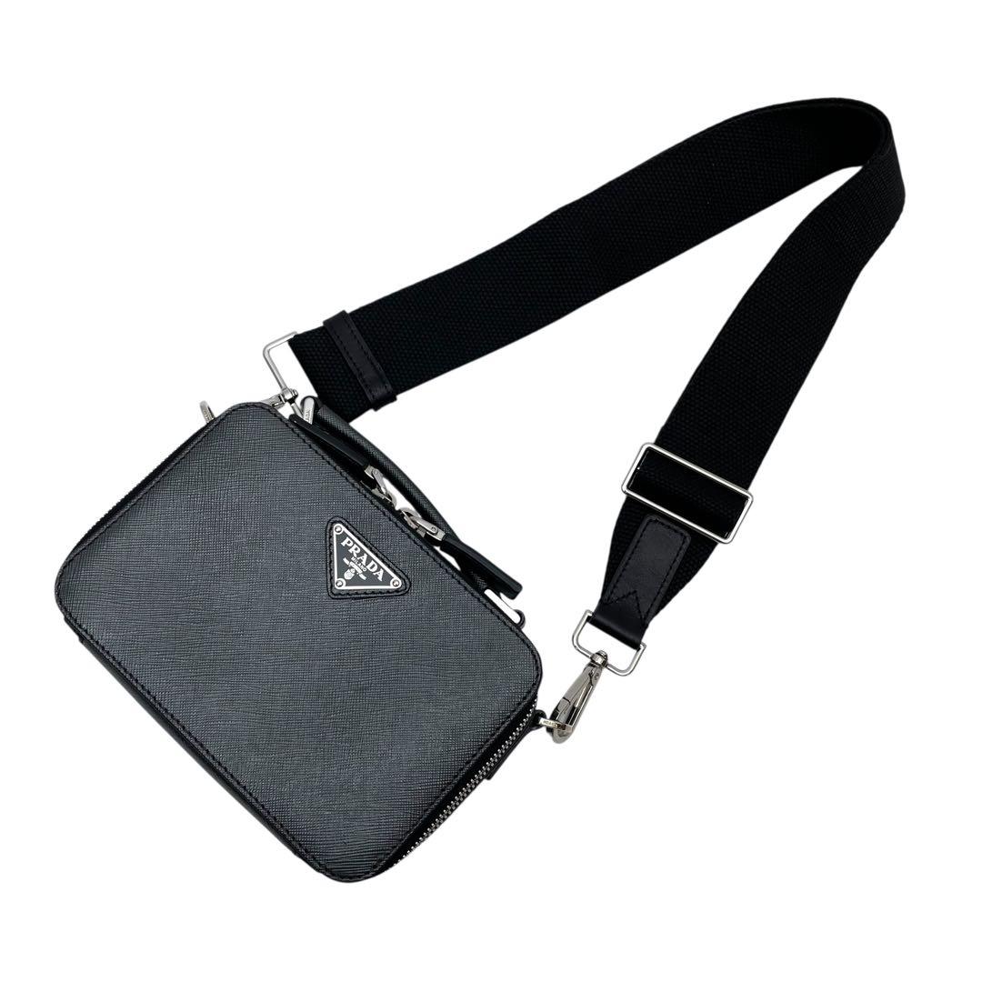 美品 プラダ サフィアーノ レザー 三角ロゴ ブリック ショルダー バッグ.