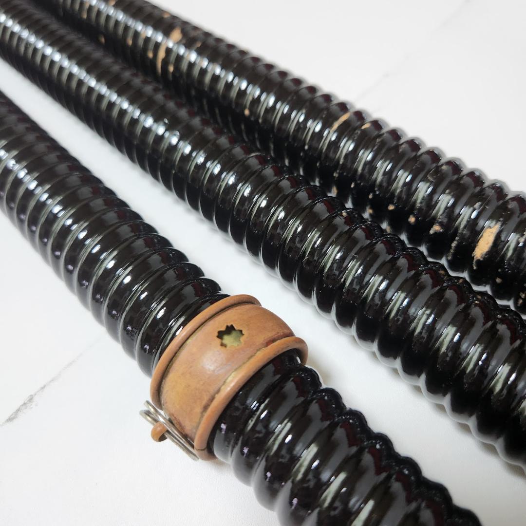 旗棒・旗用トランク・三脚　セット　黒塗千段巻棒・金ネジ式　中古品