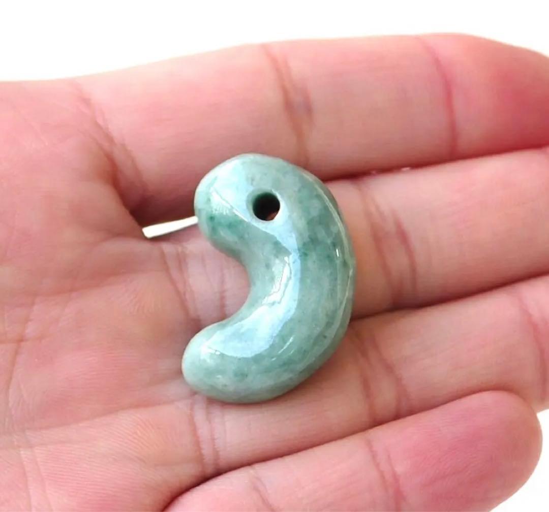 ☆超激レア!!☆完全別格品!!☆糸魚川翡翠☆超極上マーブル模様!!☆勾玉SSA