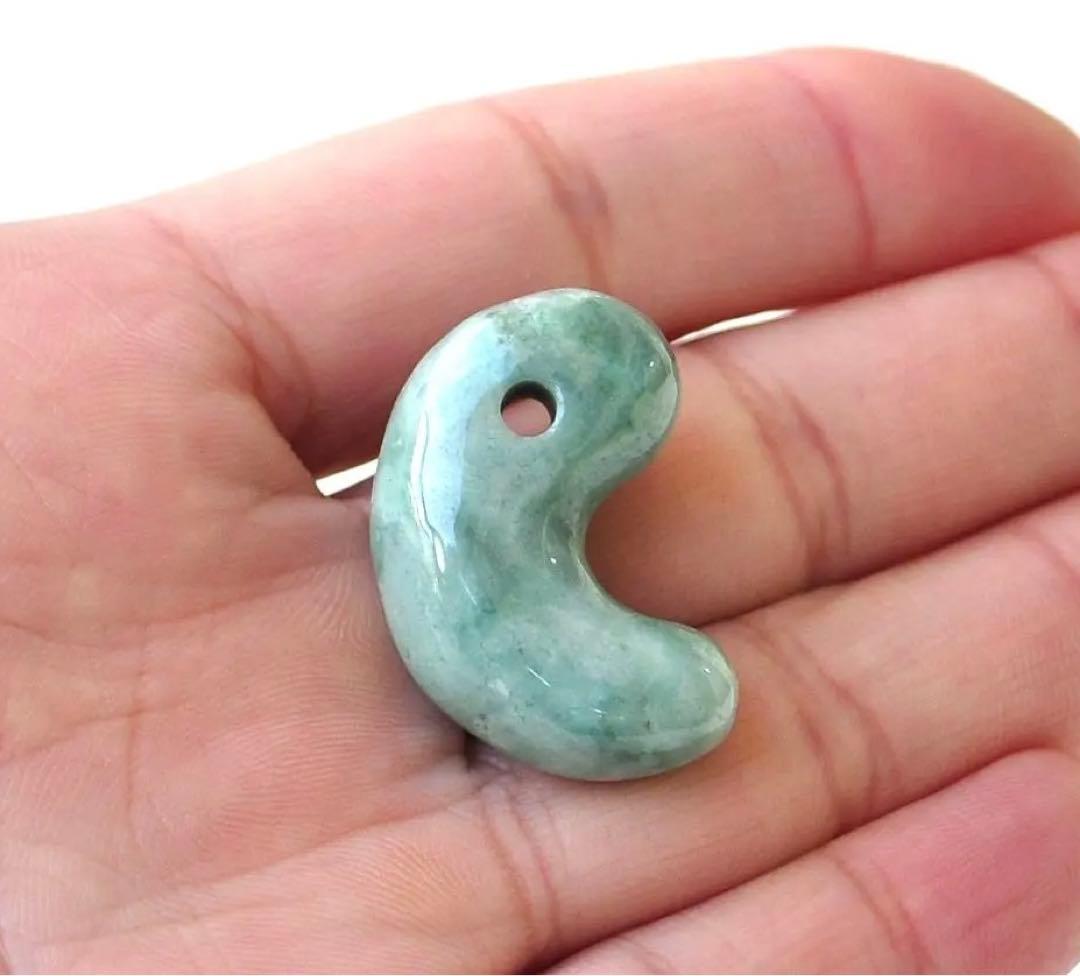 ☆超激レア!!☆完全別格品!!☆糸魚川翡翠☆超極上マーブル模様!!☆勾玉SSA