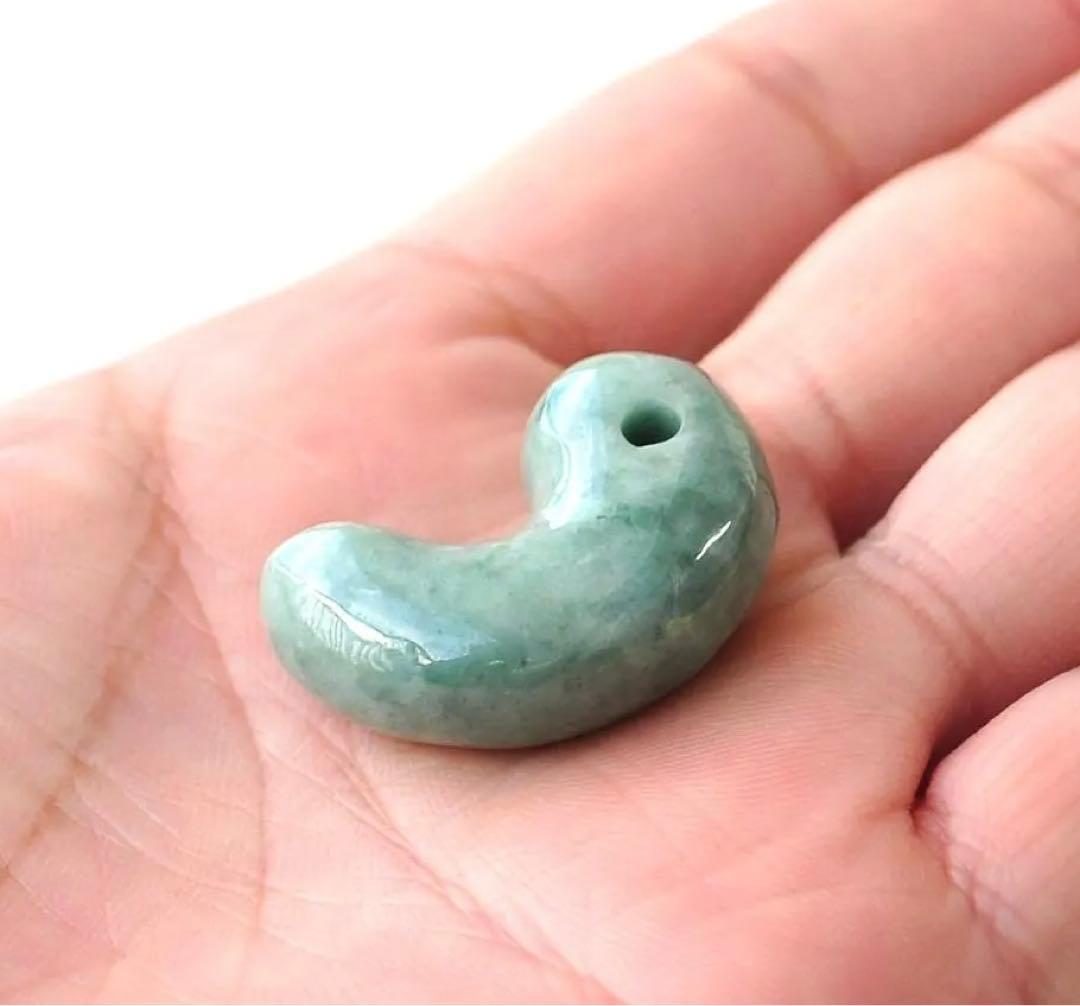 ☆超激レア!!☆完全別格品!!☆糸魚川翡翠☆超極上マーブル模様!!☆勾玉SSA