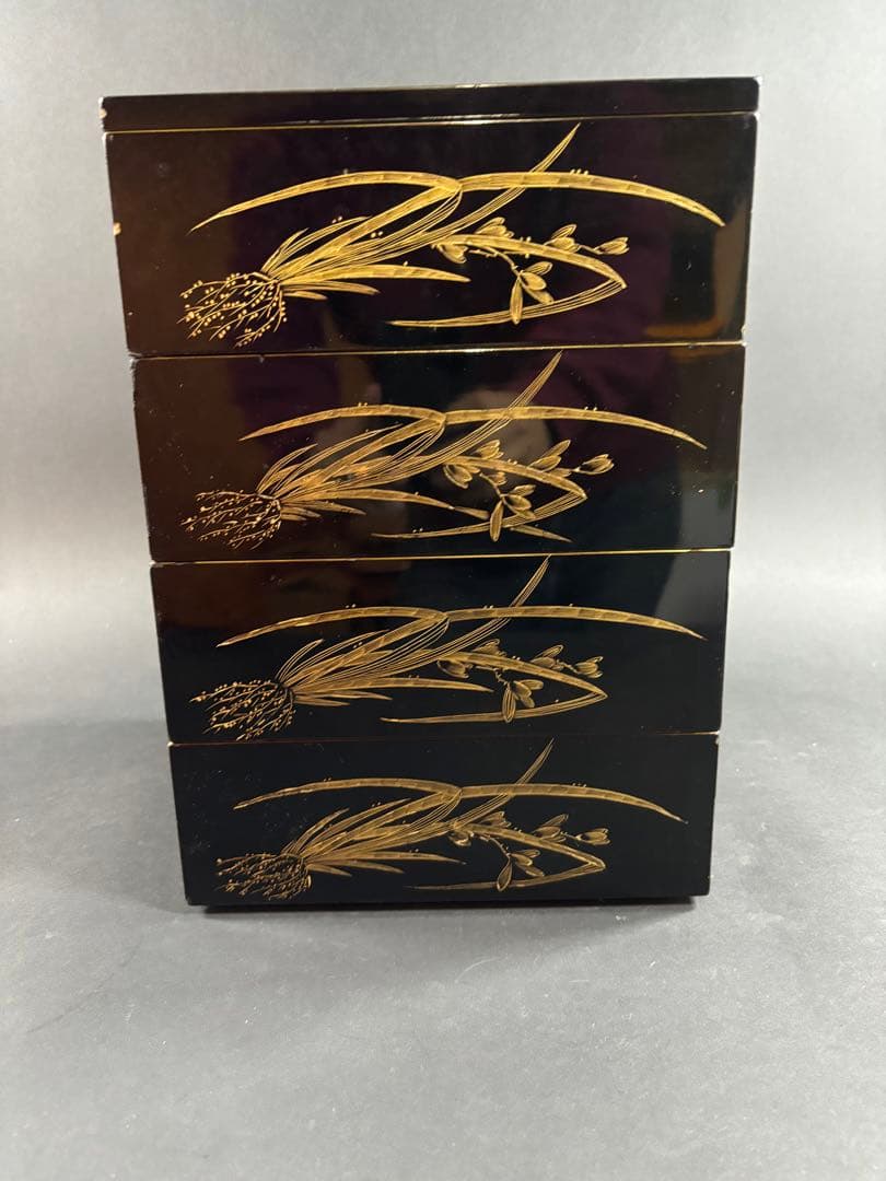 セール　重箱　四段　輪島塗　梨地　家紋　松竹梅