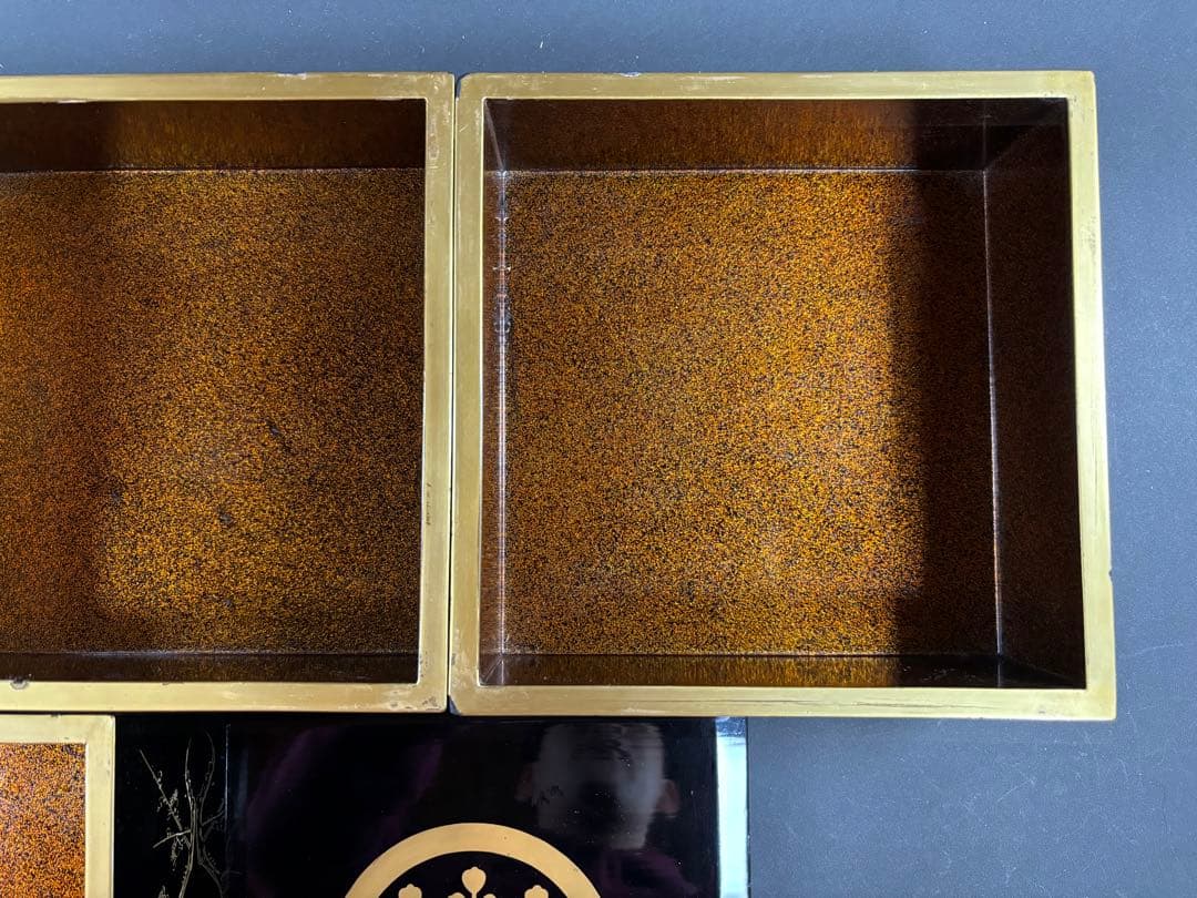 セール　重箱　四段　輪島塗　梨地　家紋　松竹梅