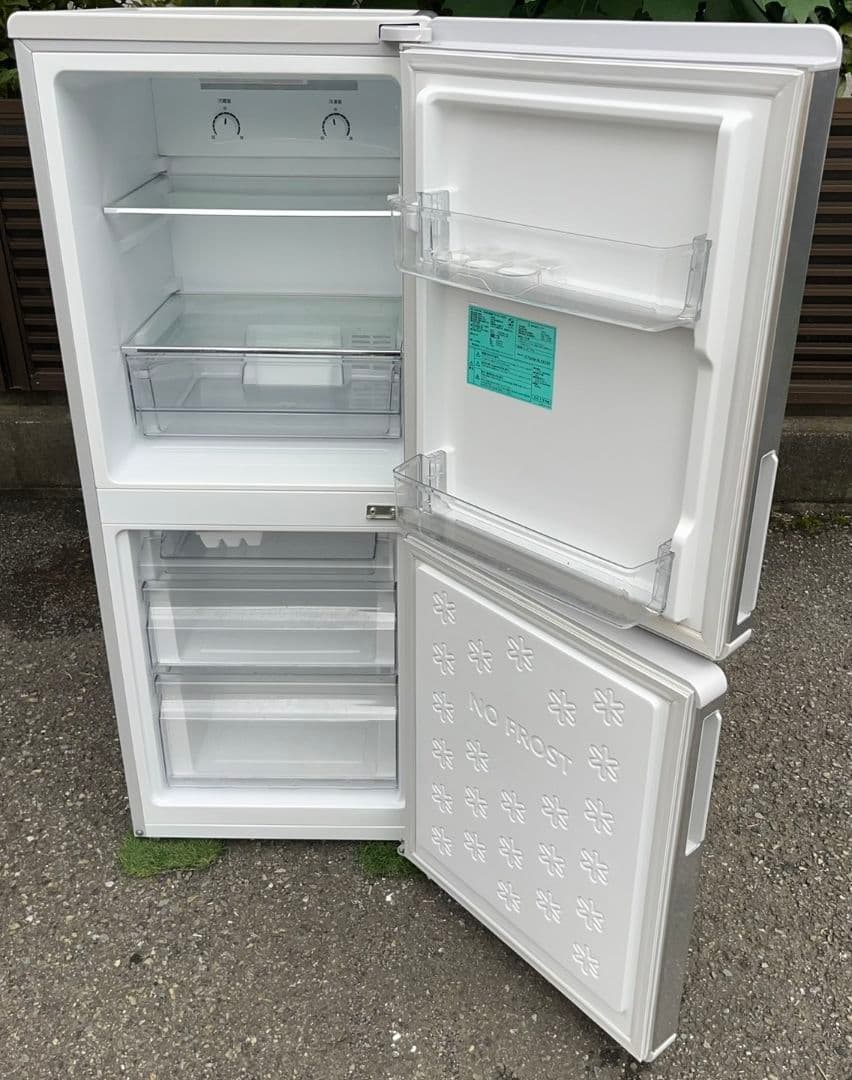 エルソニック冷凍冷蔵庫148L横縞模様ステンレス調自動霜取り機能付き19年製