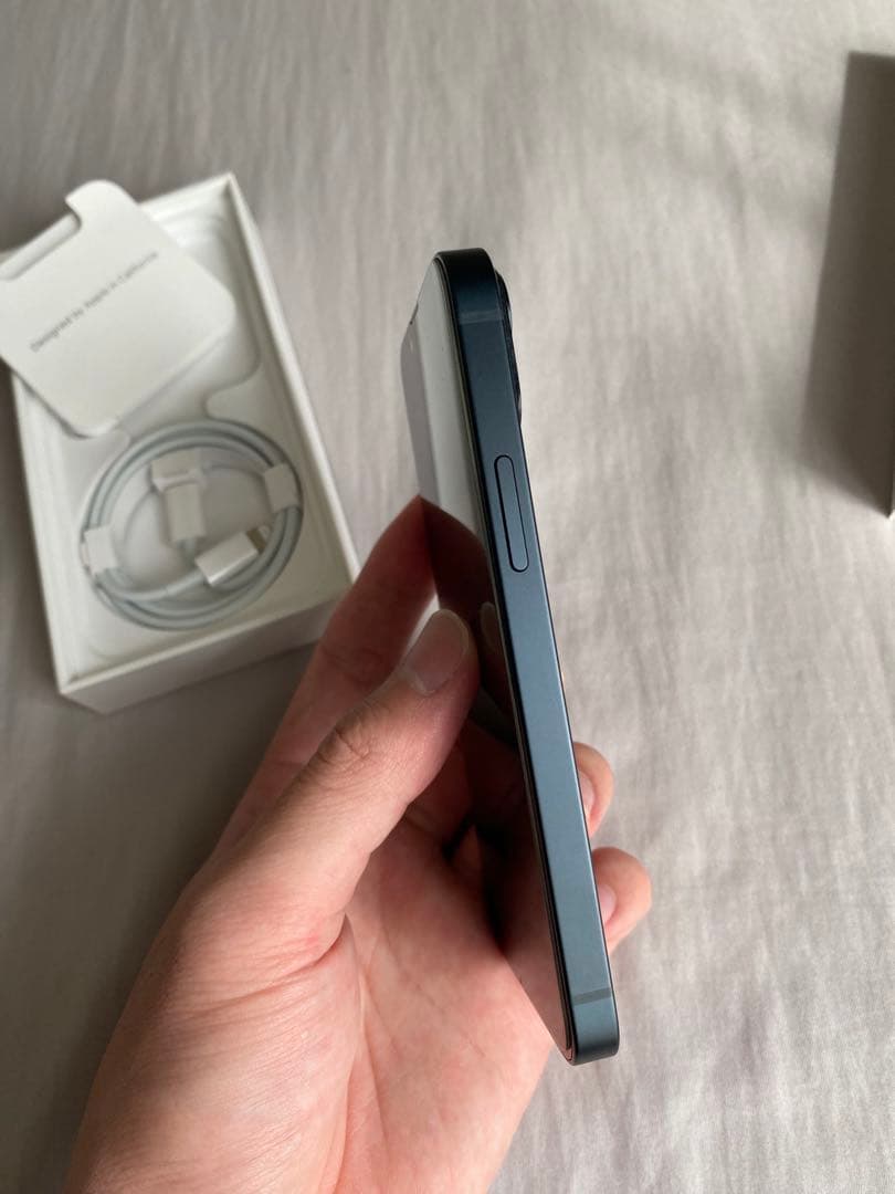 iPhone 13 mini 128GB ブラック　ミッドナイト　純正ケース付