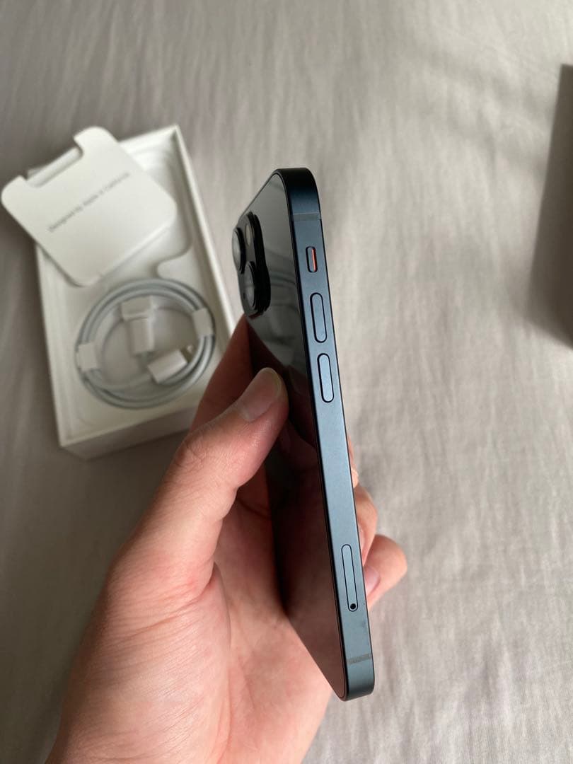 iPhone 13 mini 128GB ブラック　ミッドナイト　純正ケース付