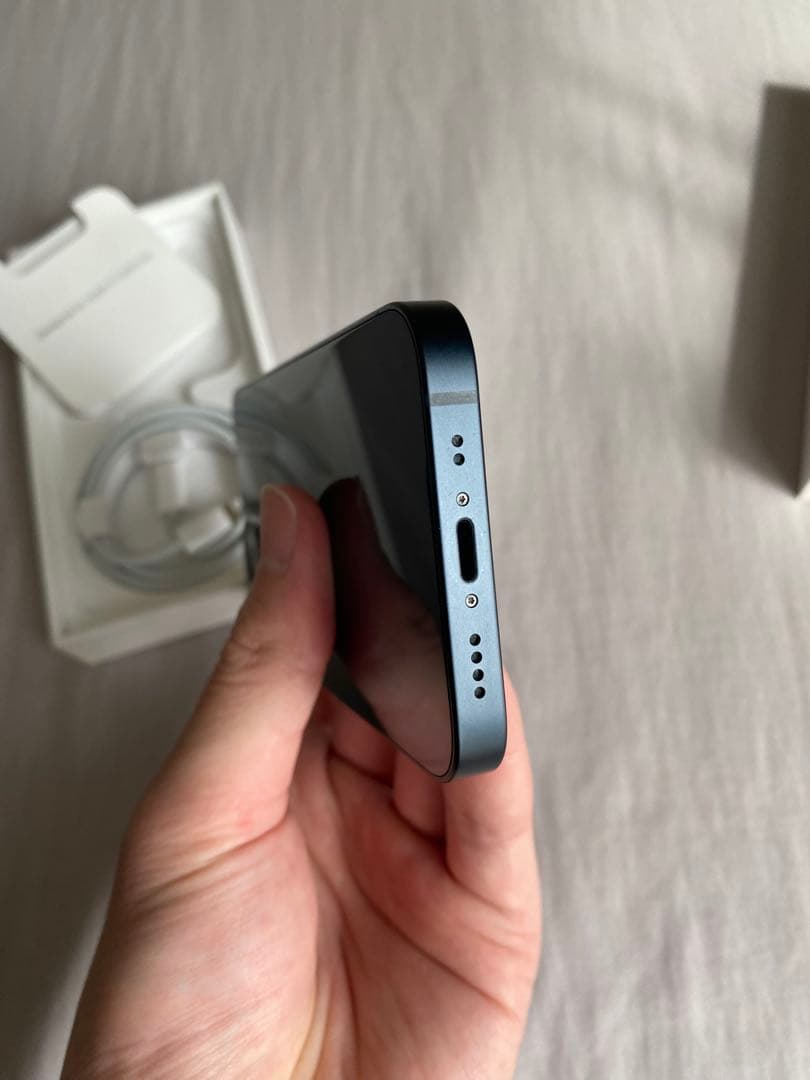 iPhone 13 mini 128GB ブラック　ミッドナイト　純正ケース付