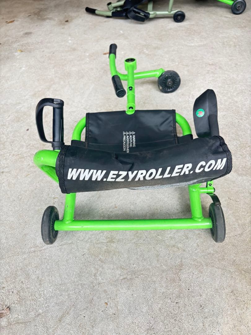 EzyRoller Classic グリーン 三輪車