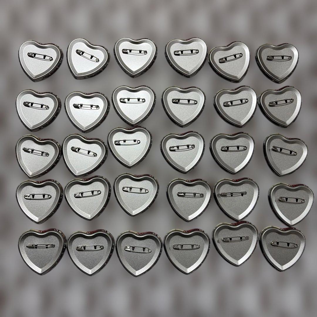 鬼龍紅郎　ハート型　缶バッジ