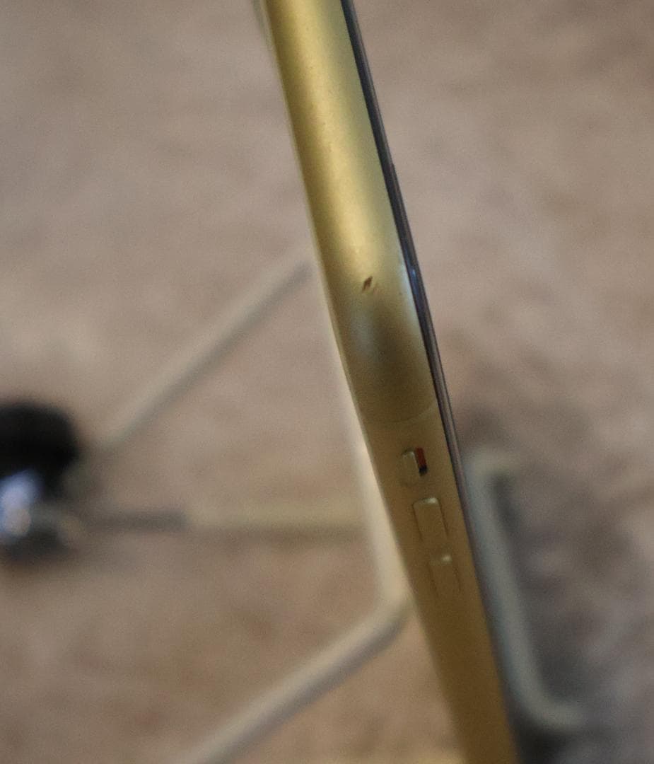 iPhone 11 イエロー　64GB