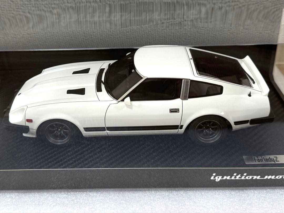 【新品未使用】1/18 Nissan Fairlady Z (S130)