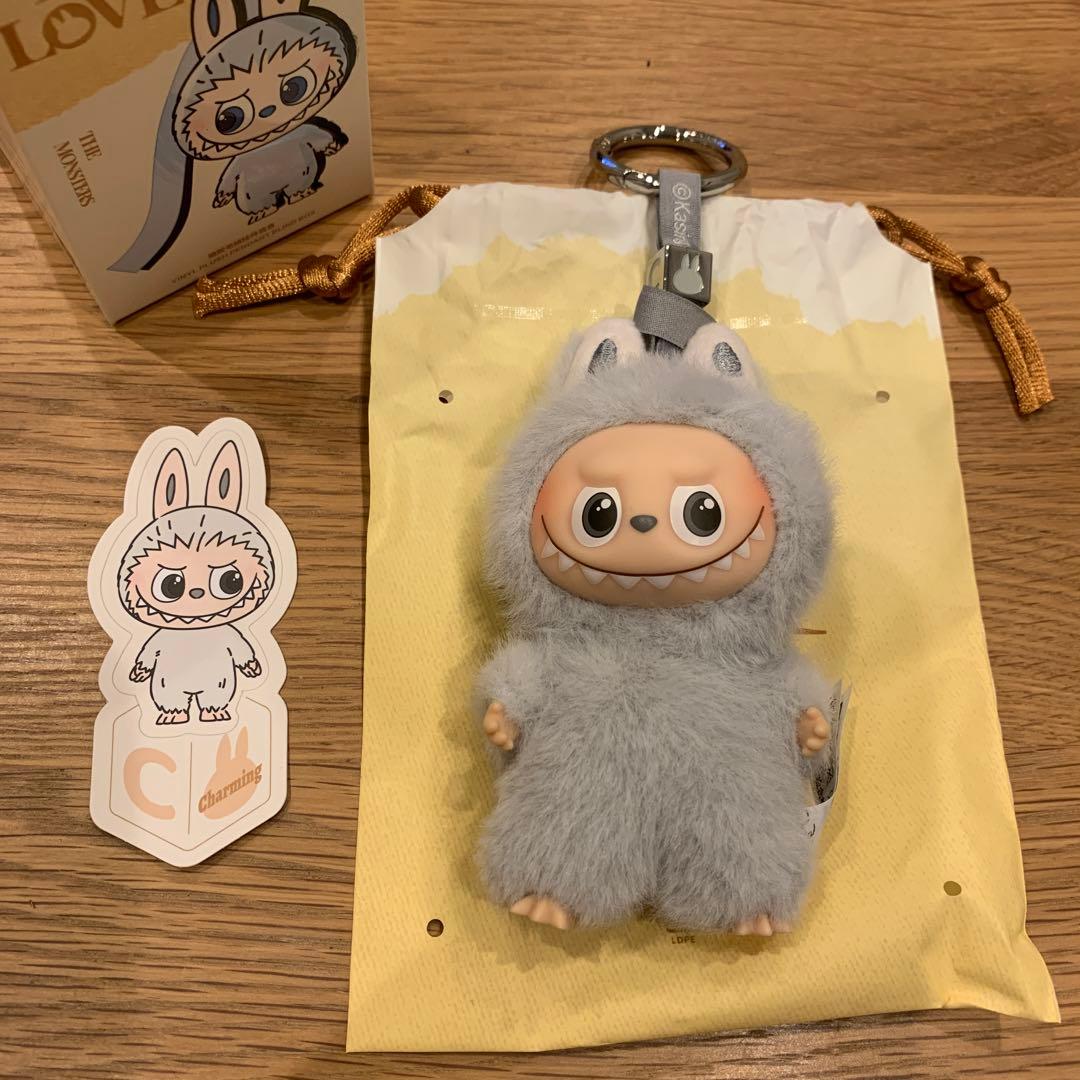 PIN FOR LOVE イニシャルラブブ R F C J Q L I