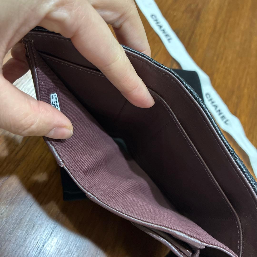 CHANEL ブラックレザー 三つ折り財布 LLKHHNE2