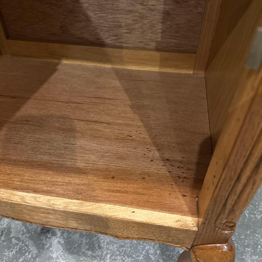 ヴィンテージ　木製サイドテーブル　ベッドサイドテーブル　猫脚