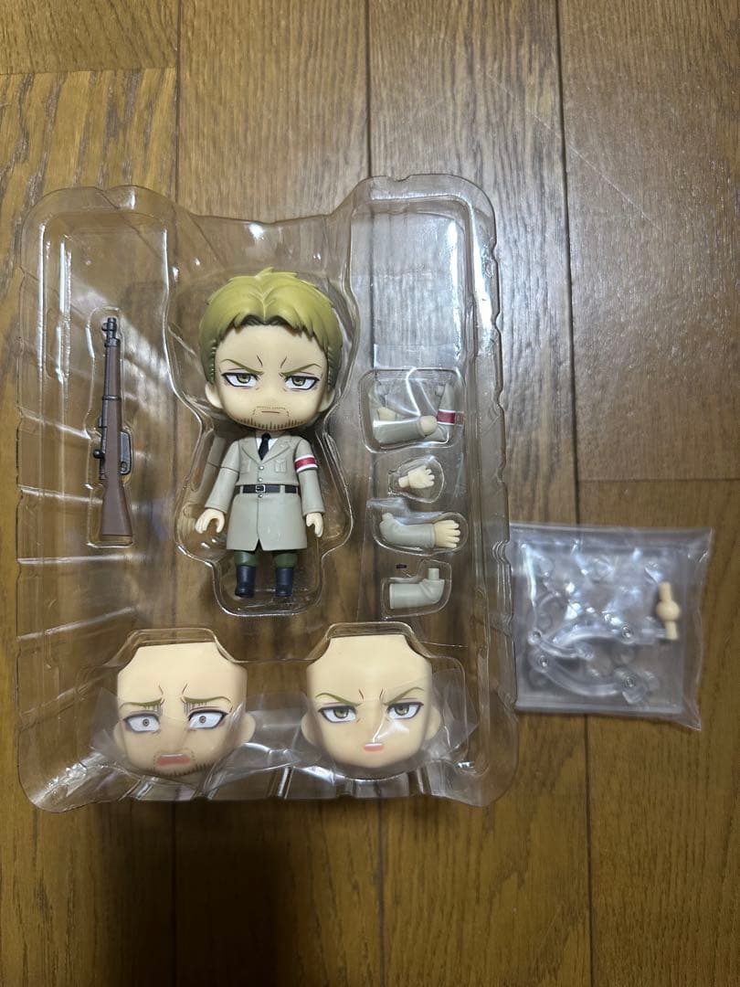 進撃の巨人 ねんどろいど ライナー・ブラウン