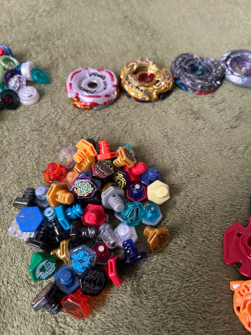 【まとめ売り】ベイブレードメタルファイト それぞれ約50パーツ