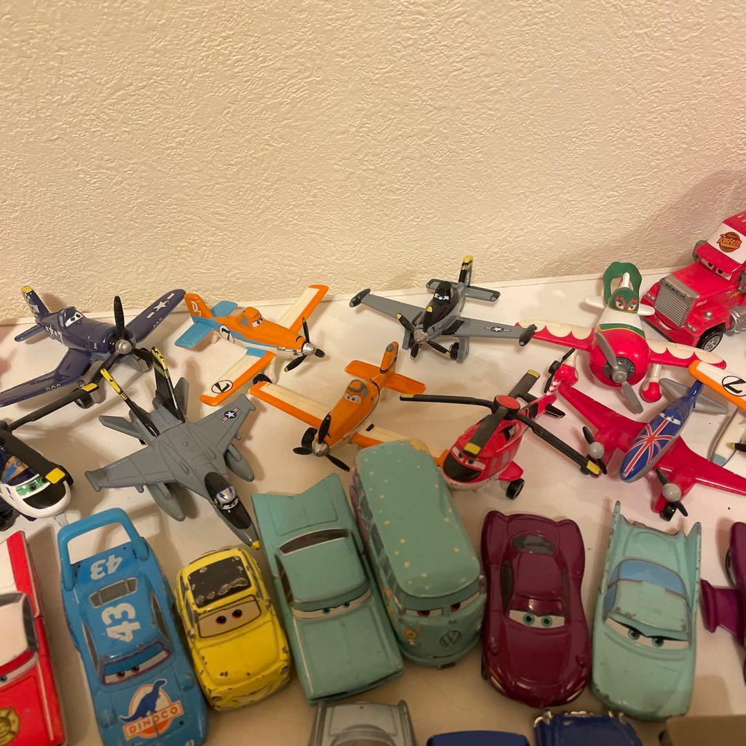 カーズ プレーンズ　トミカ　まとめ売り84台