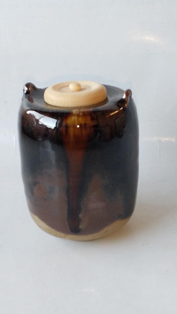 耳付茶入 京玉欽 作 仕覆 京焼 茶道具 共箱 美品 です。