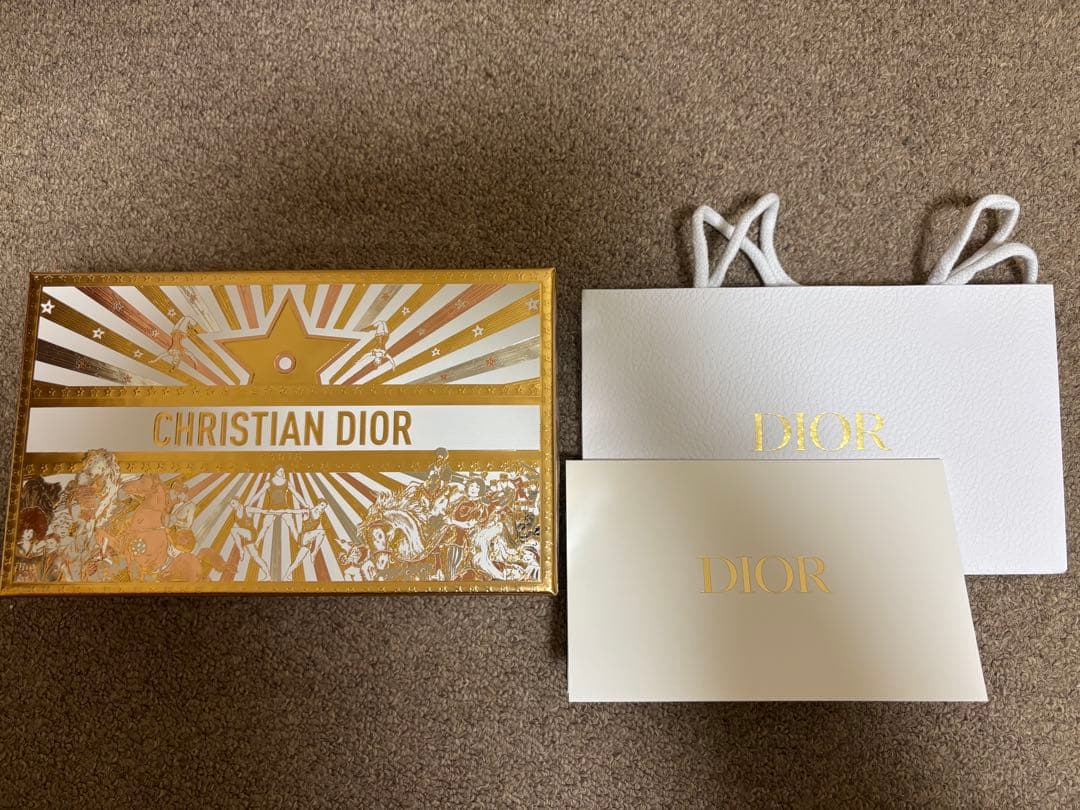 Dior ホリデーオファー 2025限定品　dior クリスマスコフレ
