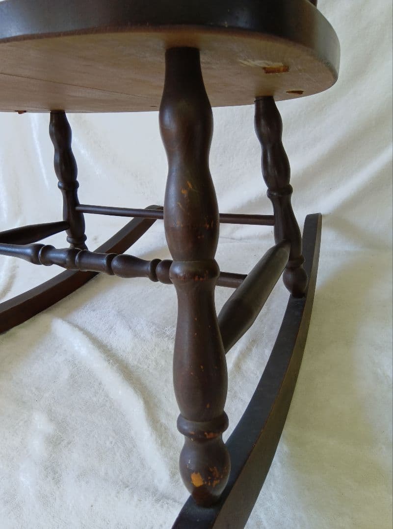 ロッキングチェア　椅子　古家具　アンティーク　【ジャンク品】　アームチェア