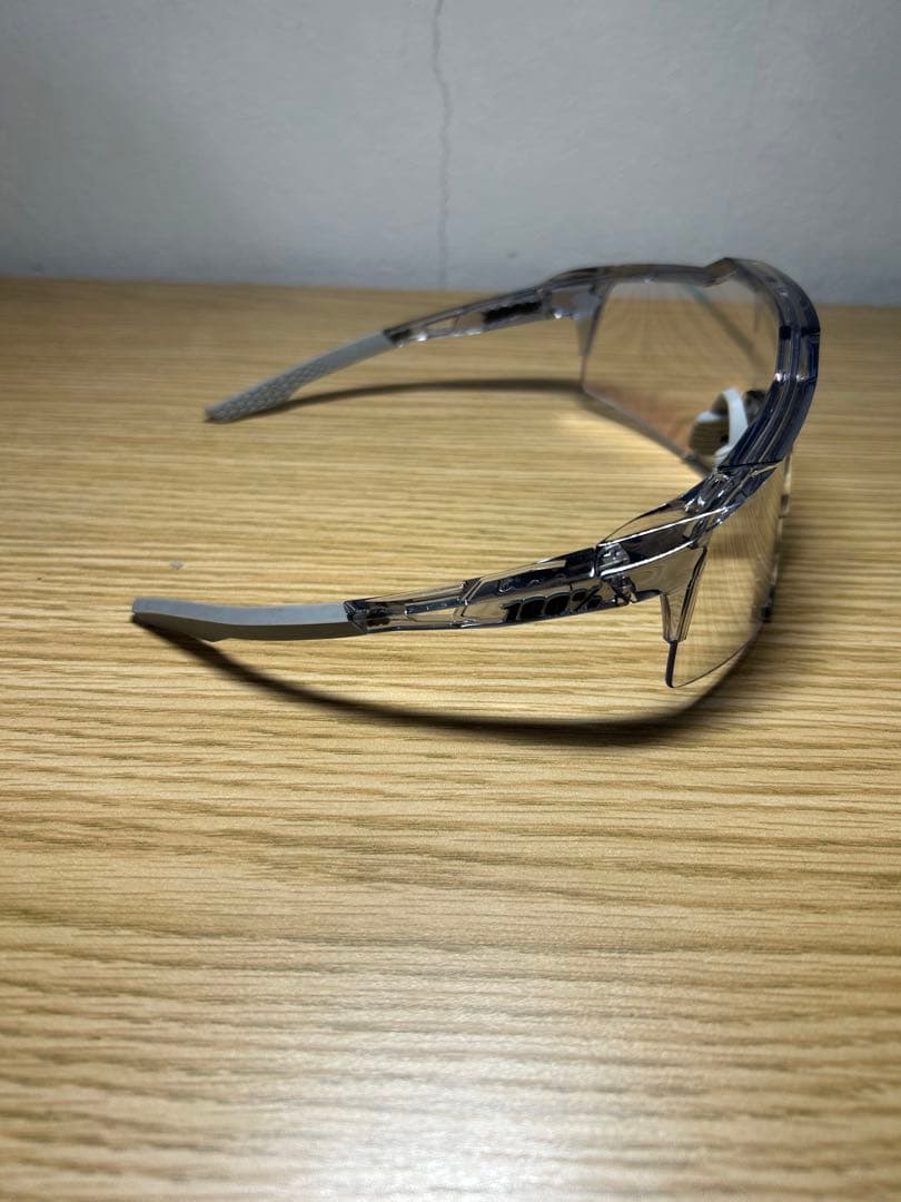 100%ワンハンドレッド SPEEDCRAFT スポーツサングラス 調光レンズ