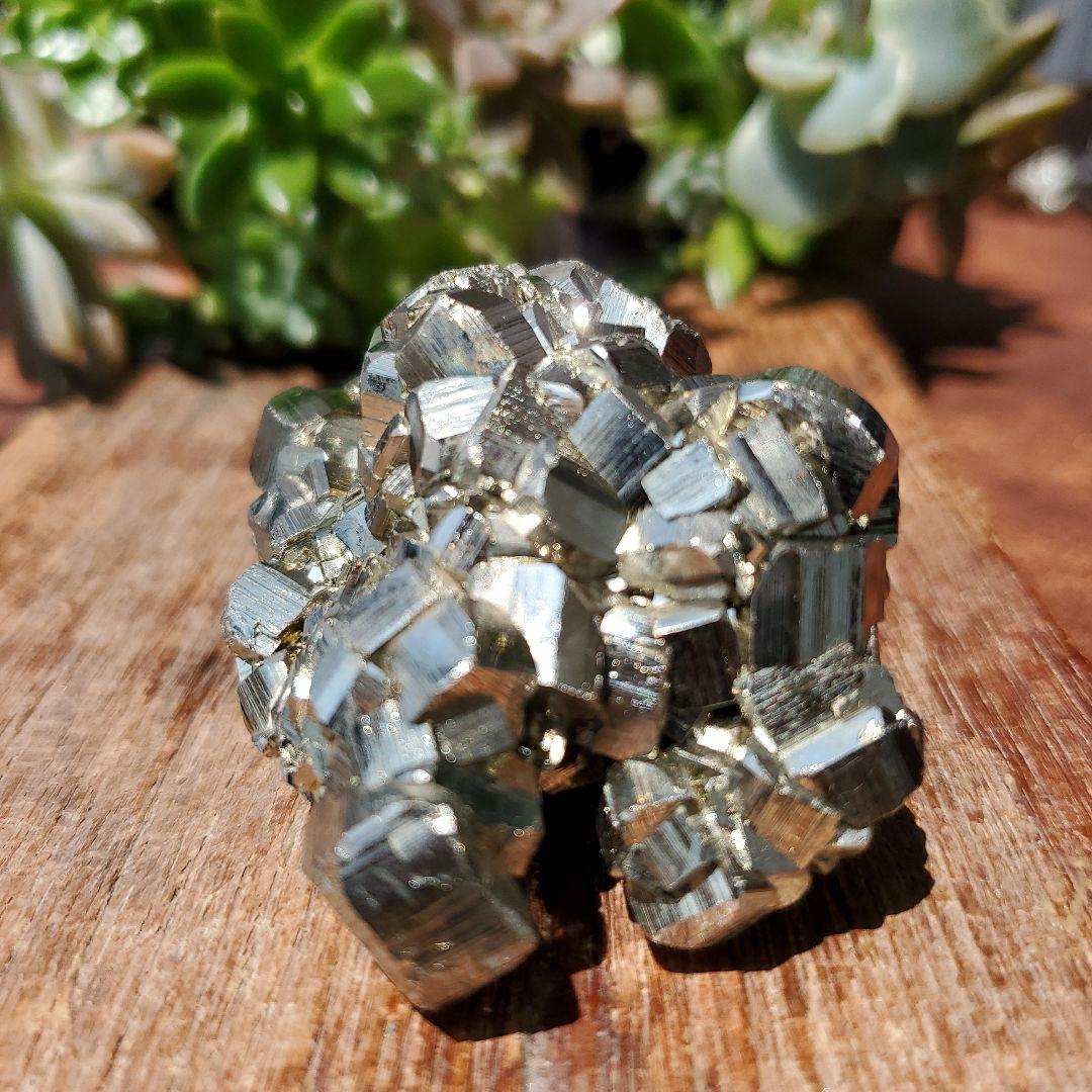 パイライト鉱石　結晶　原石　10　ペルー産　黄鉄鉱