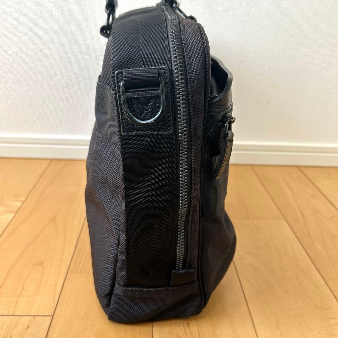 BRIEFING／FUSION A4 LINER HD／BLACK