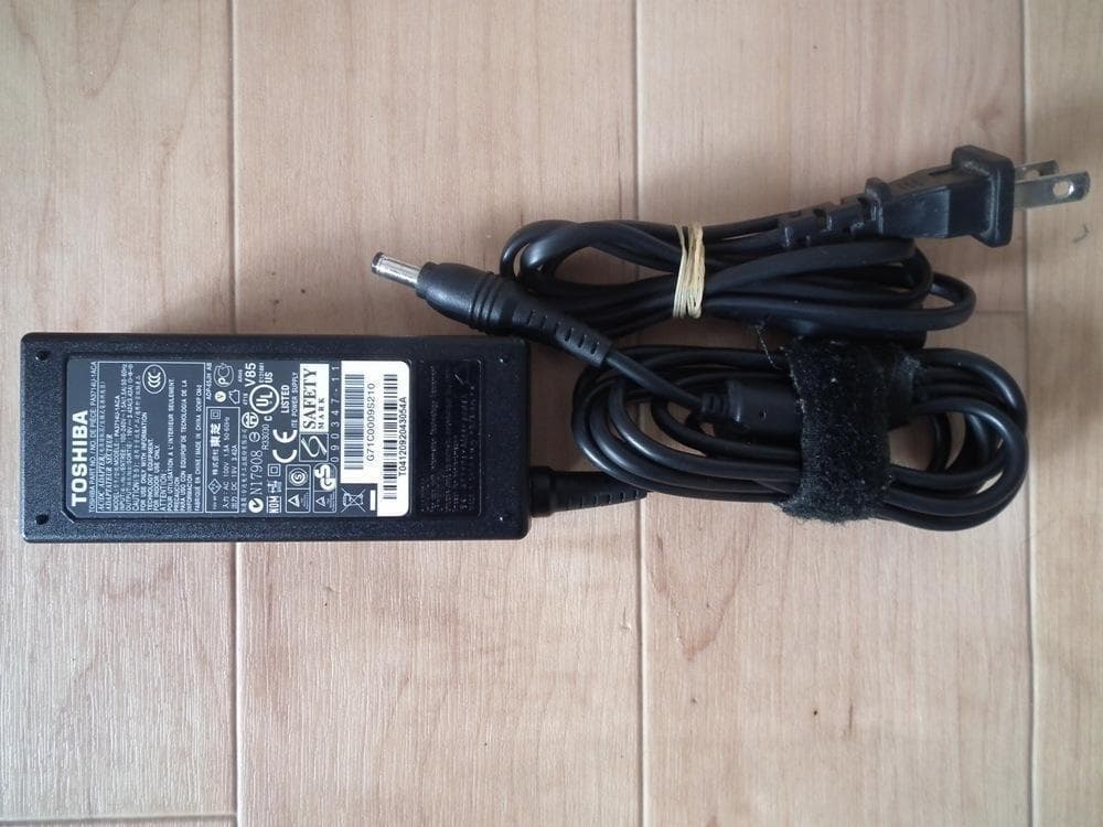 東芝 ノートパソコン dynabook T552/58HB/中古特価良品