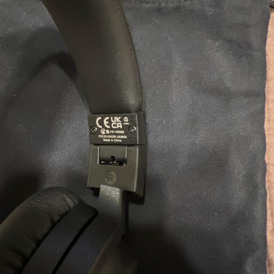 final UX3000 ワイヤレスヘッドホン ブラック　sakura