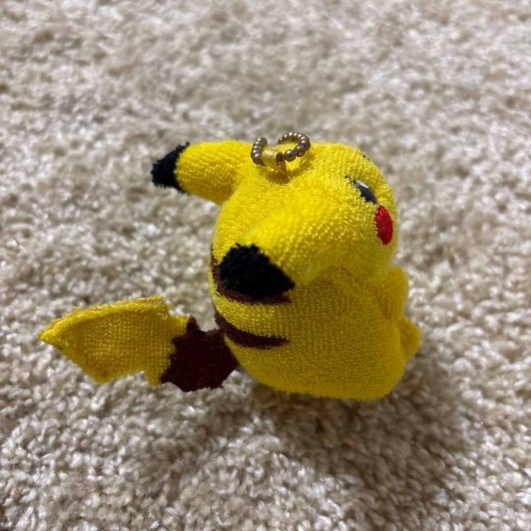 TOMY レトロ　困り顔 ピカチュウ　ボールチェーンぬいぐるみ　初期ピカチュウ