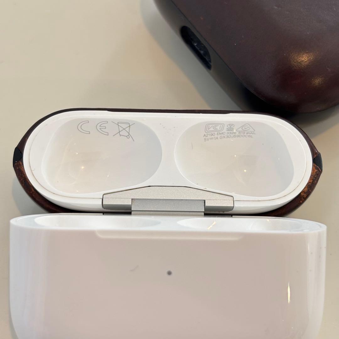 AirPods pro Lightning Nomadケース付き エアポッズプロ