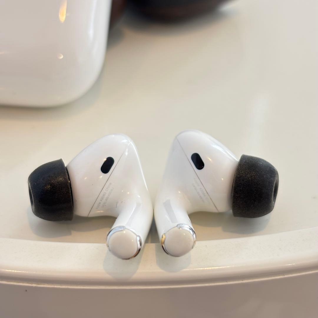 AirPods pro Lightning Nomadケース付き エアポッズプロ