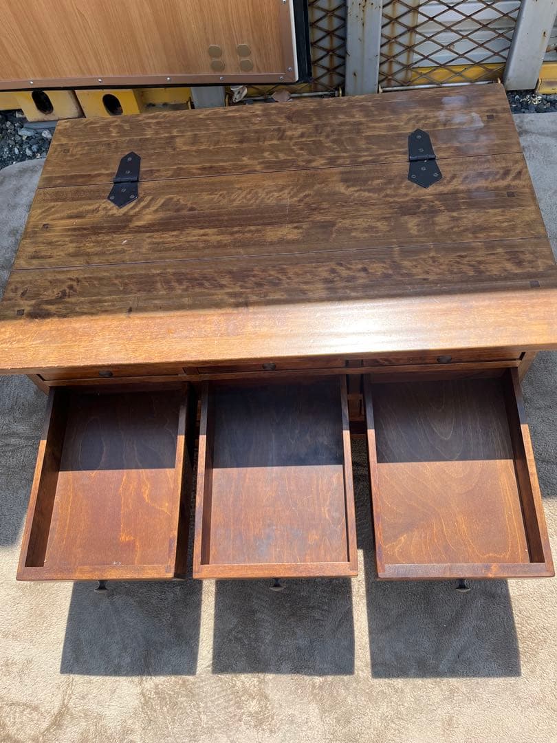 カ*事様 ローラアシュレイ ギャラット ローテーブル