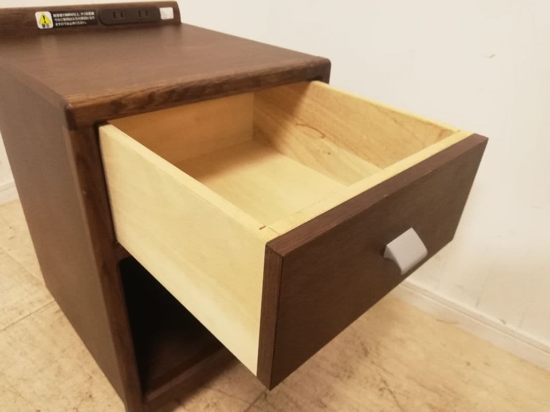 美品 カリモク家具 モダン ナイトテーブル モカブラウン AU8450